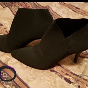 Black ankle high heel boots size 9